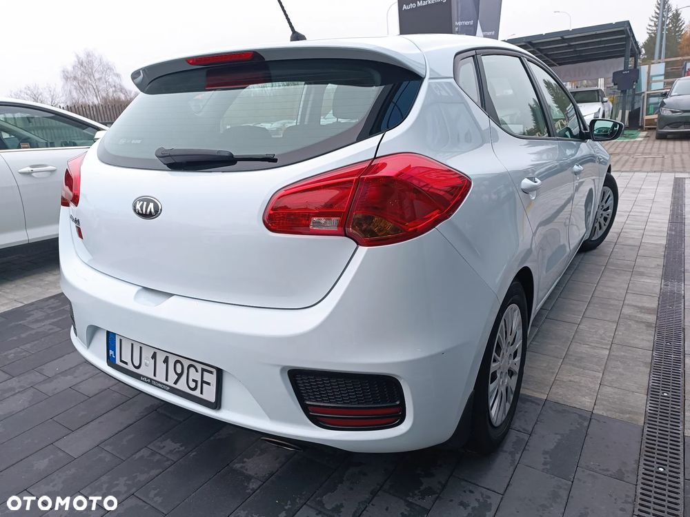Kia Ceed - 7