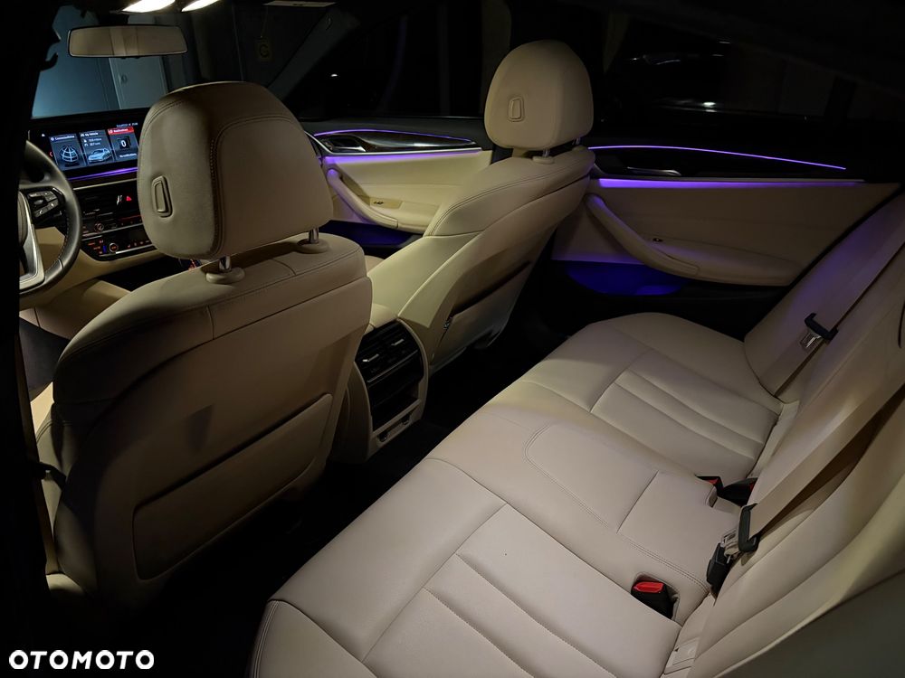 BMW Seria 5 530e iPerformance - 19