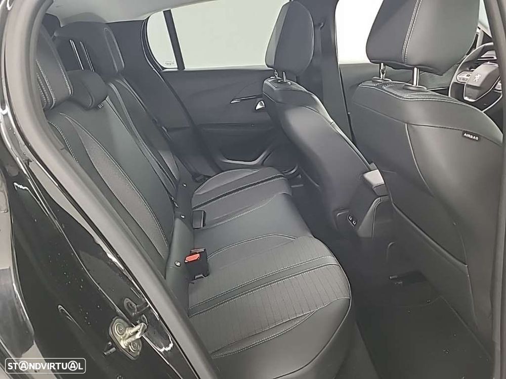 Peugeot e-208 Allure - 11