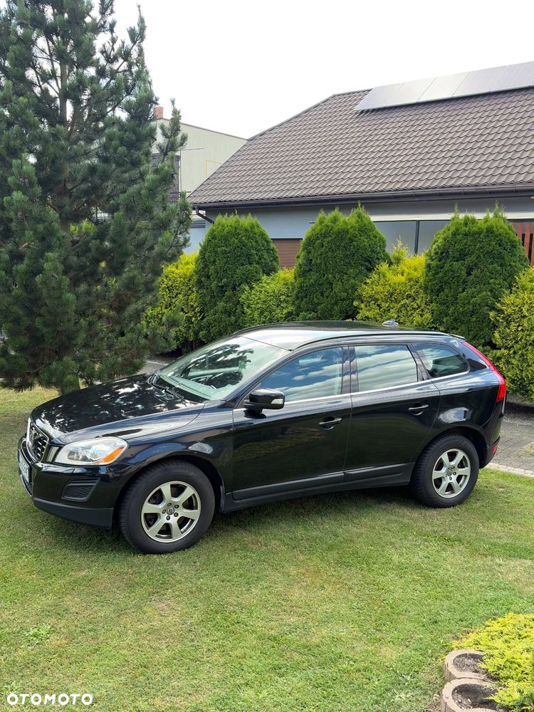 Volvo XC 60 D5 AWD - 9