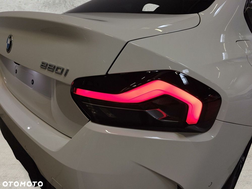 BMW Seria 2 220i M Sport - 24