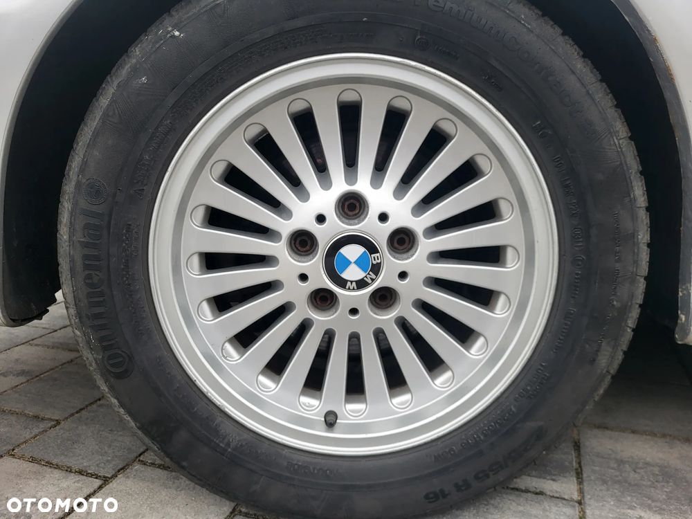 BMW Seria 5 525i - 10