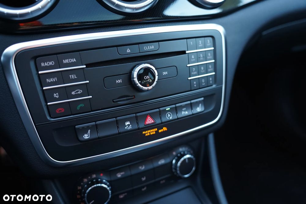 Mercedes-Benz CLA 45 AMG 4-Matic - 35
