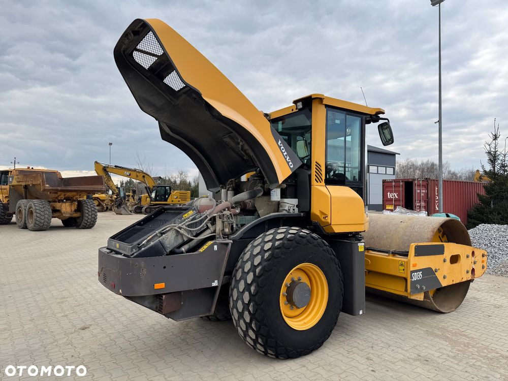 Volvo SD135 , BW213 , H13i - 12