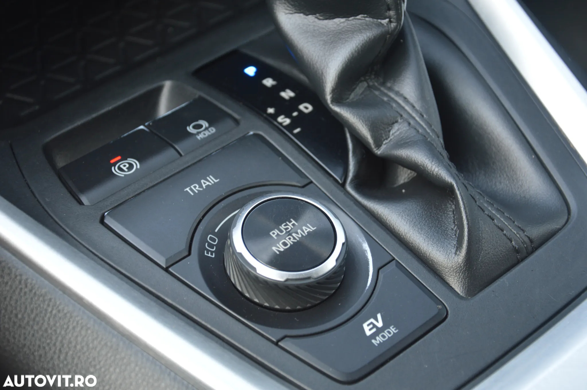 Toyota RAV4 2.5 Hybrid VVT-iE 4x4 Dynamic - 24