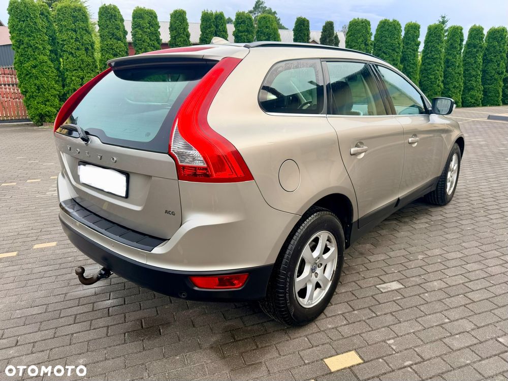 Volvo XC 60 DRIVe Momentum - 5