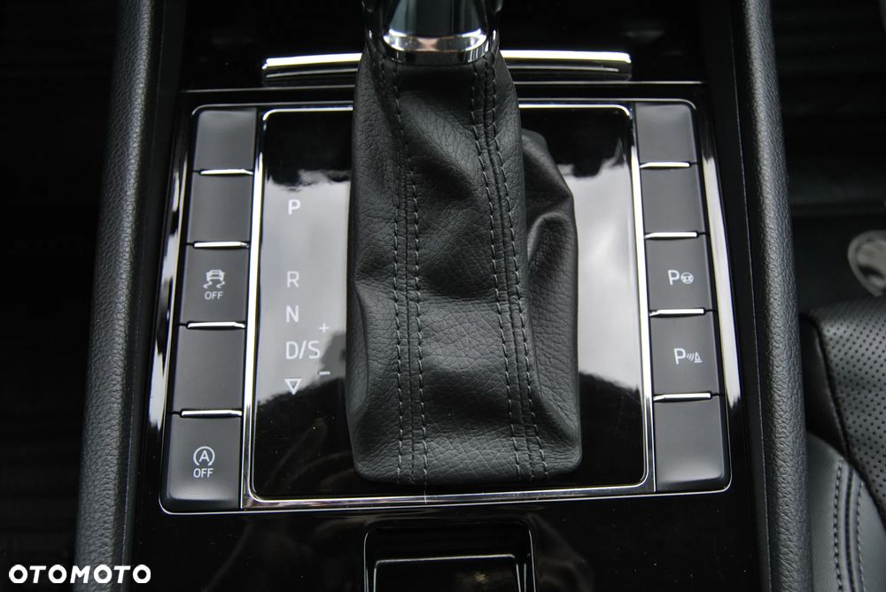 Skoda Superb 2.0 TDI 4x4 DSG Style - 35