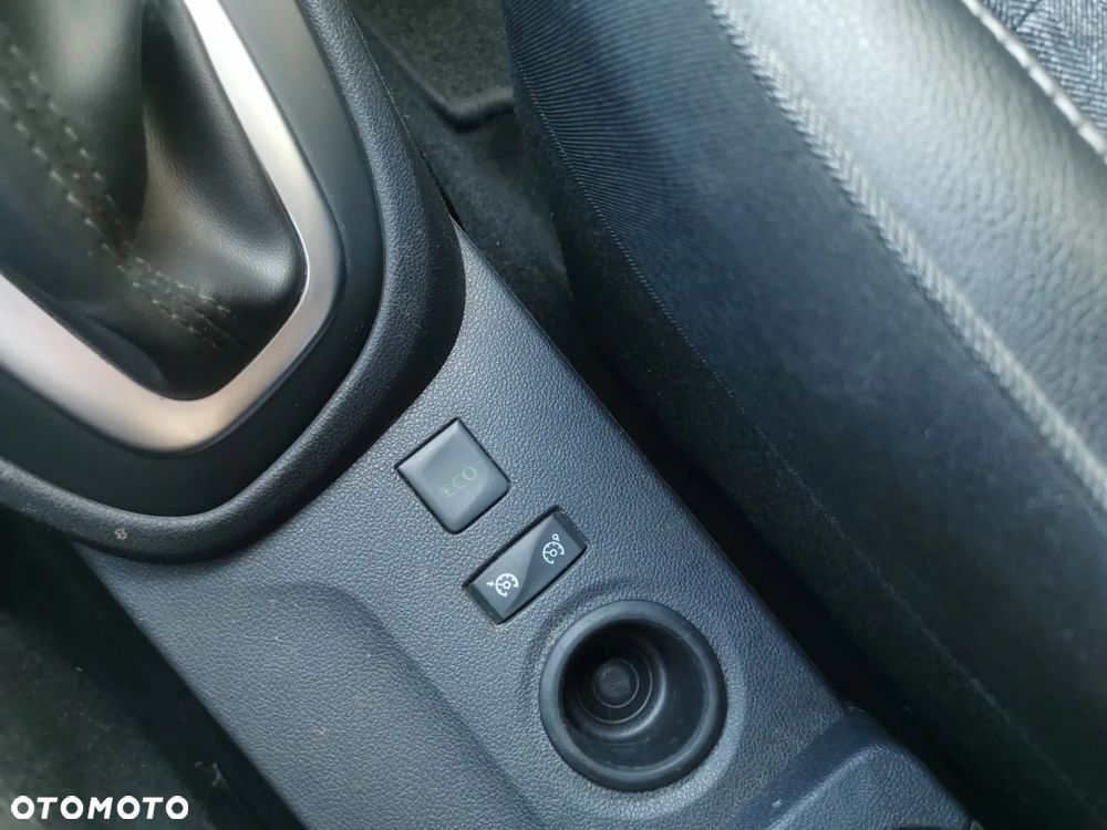 Renault Captur ENERGY TCe 120 EDC LIMITED - 23