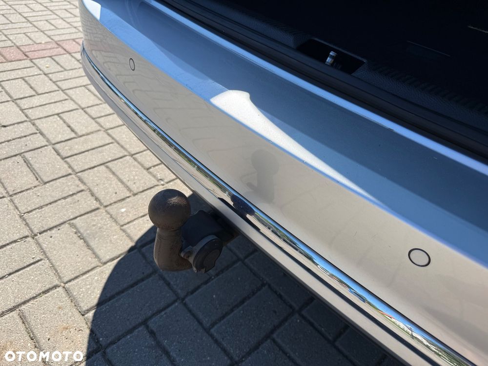 Volkswagen Passat 2.0 TDI Highline - 9
