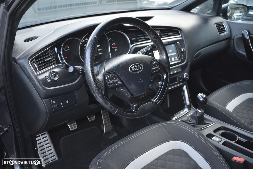 Kia Ceed SW 1.0 T-GDI GT Line - 14