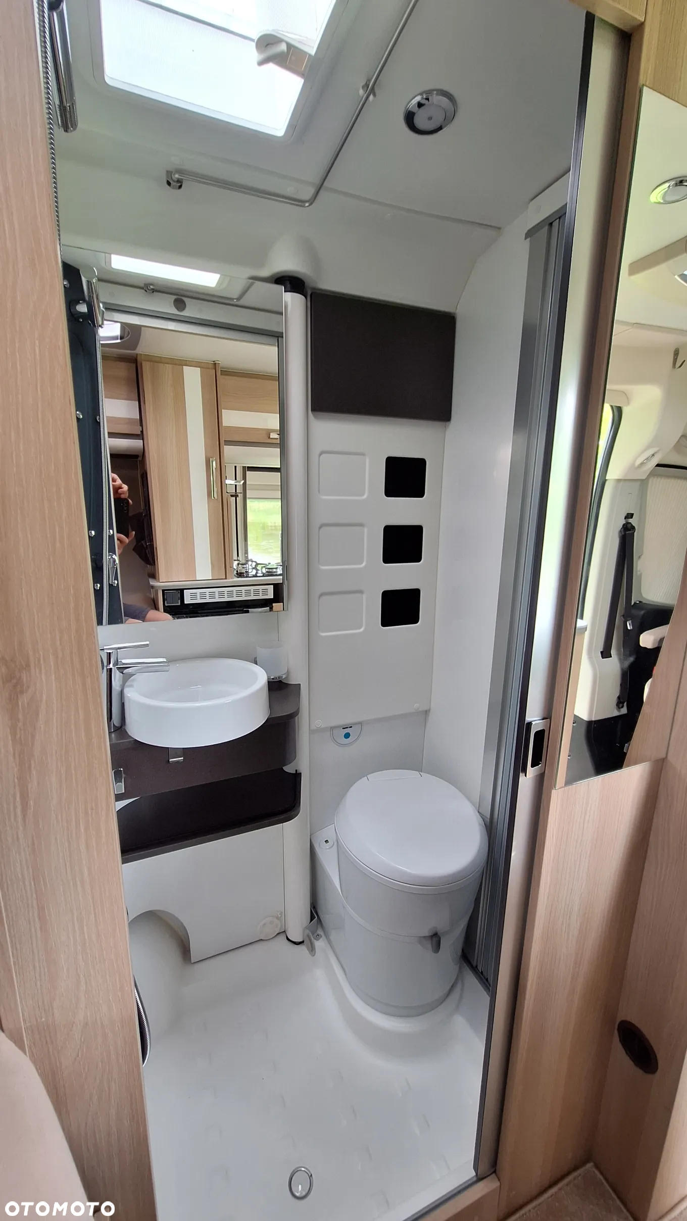 KNAUS CAMPEREVE MAGELLAN - 17