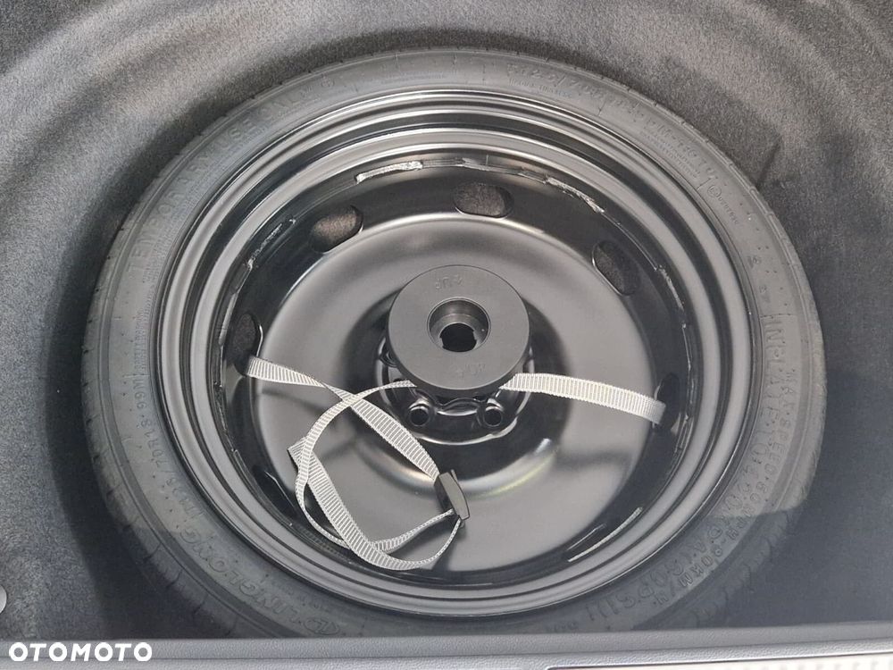 Volkswagen Passat - 8