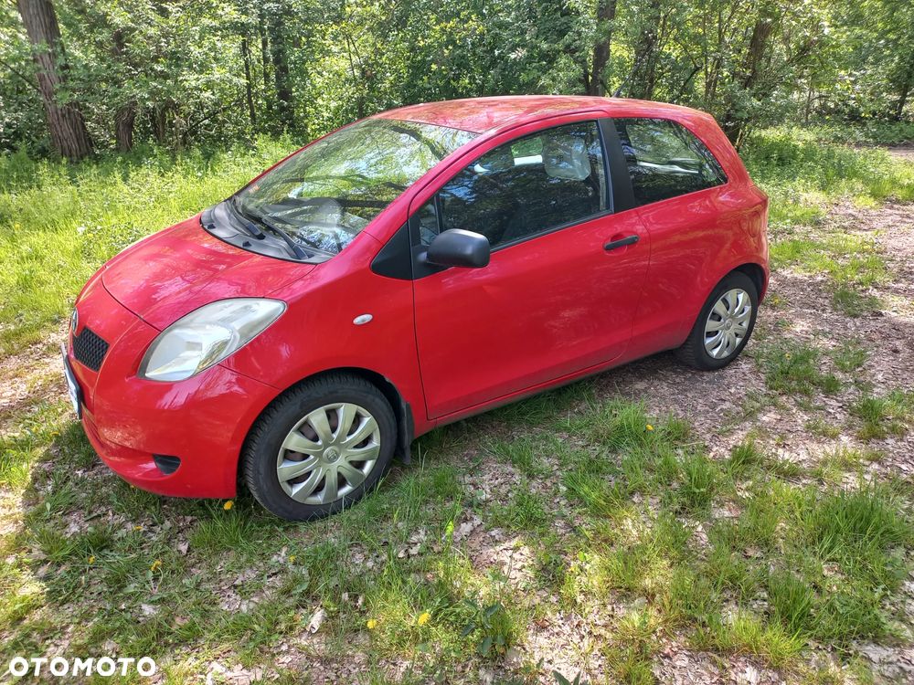 Toyota Yaris 1.3 Sol - 1