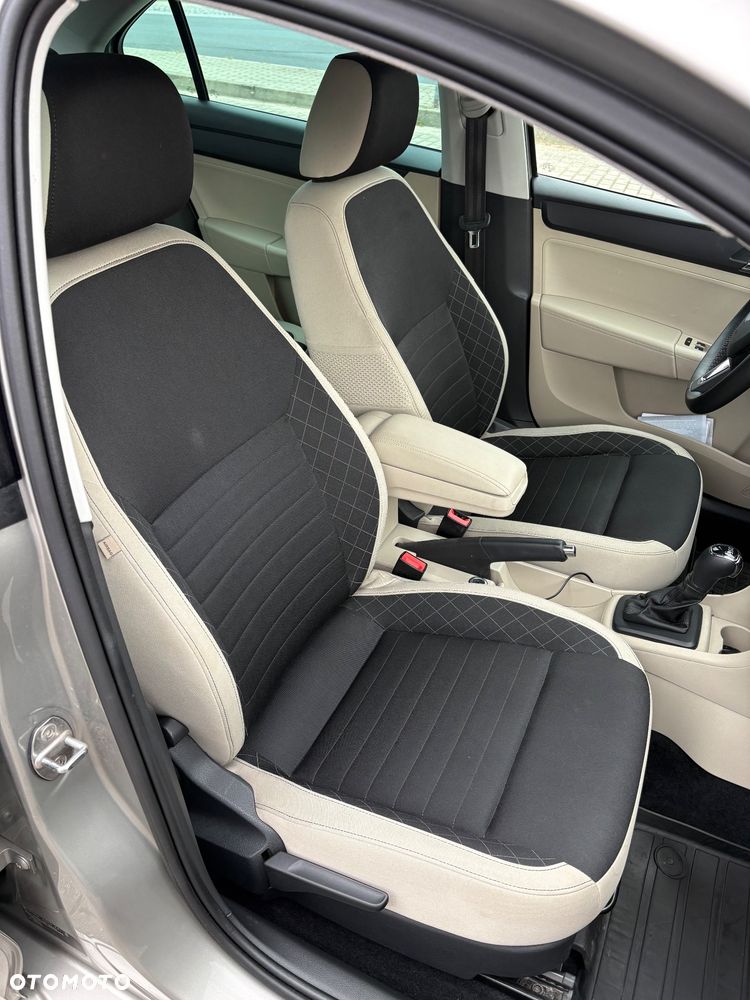Skoda RAPID - 9