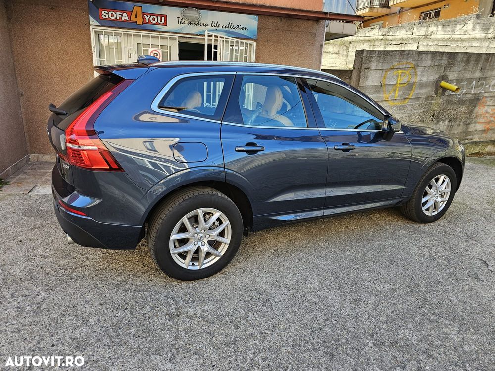 Volvo XC 60 T8 Twin Engine AWD Momentum Pro - 22