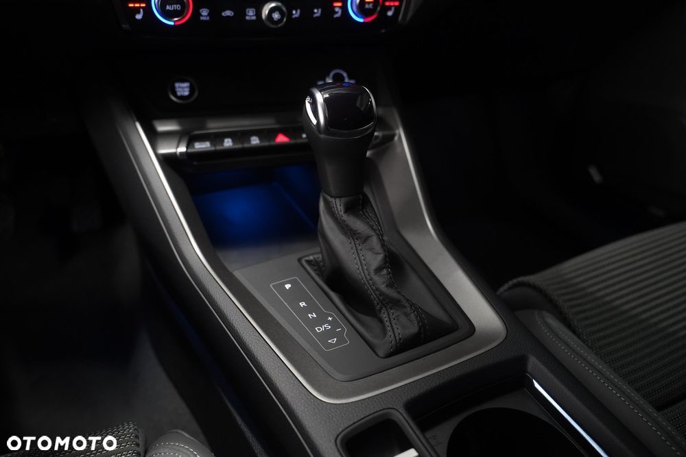 Audi Q3 Sportback - 11