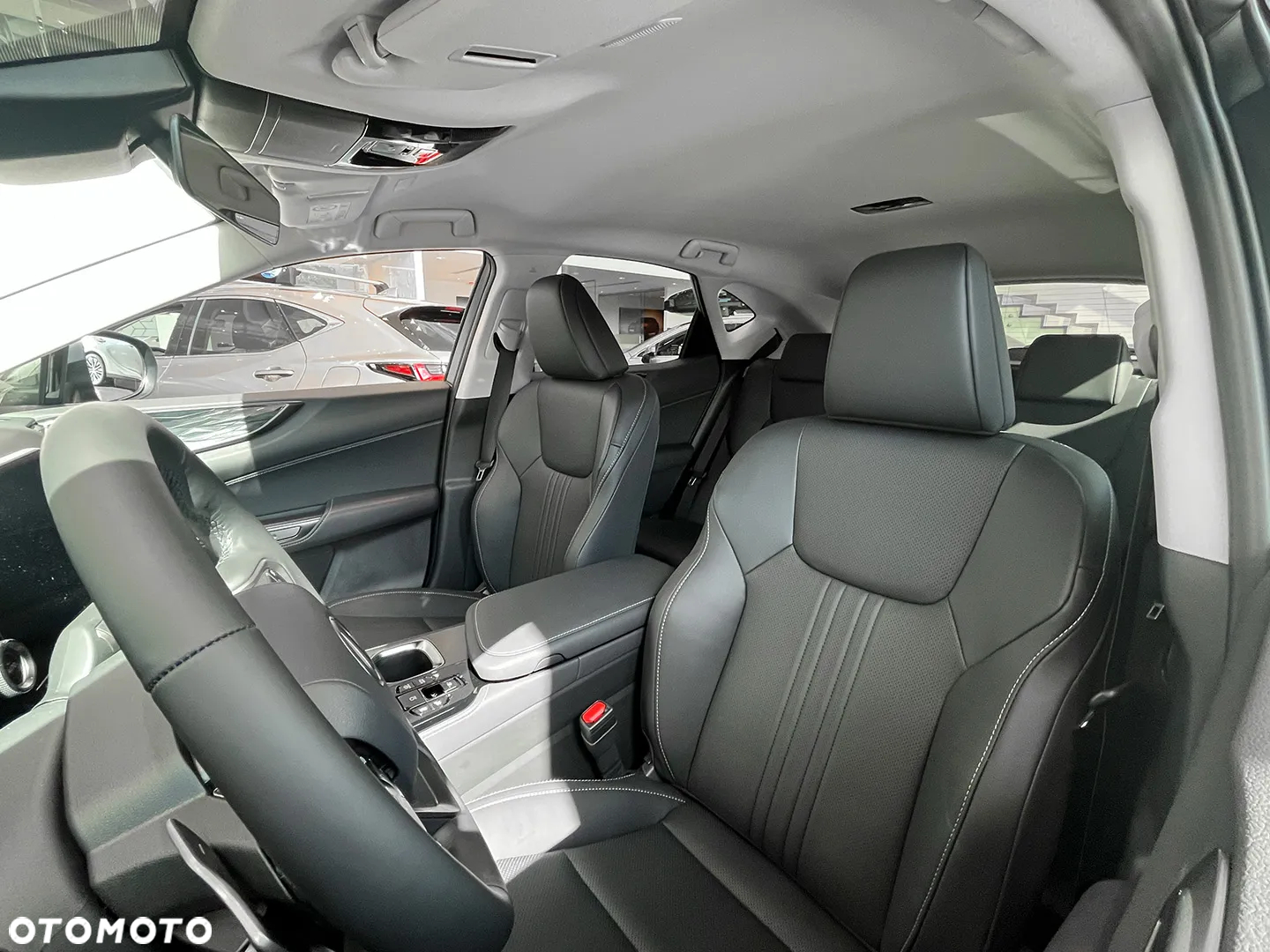 Lexus NX - 4