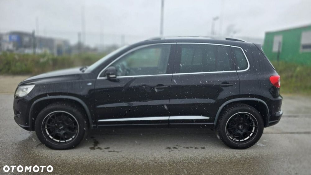 Volkswagen Tiguan - 2