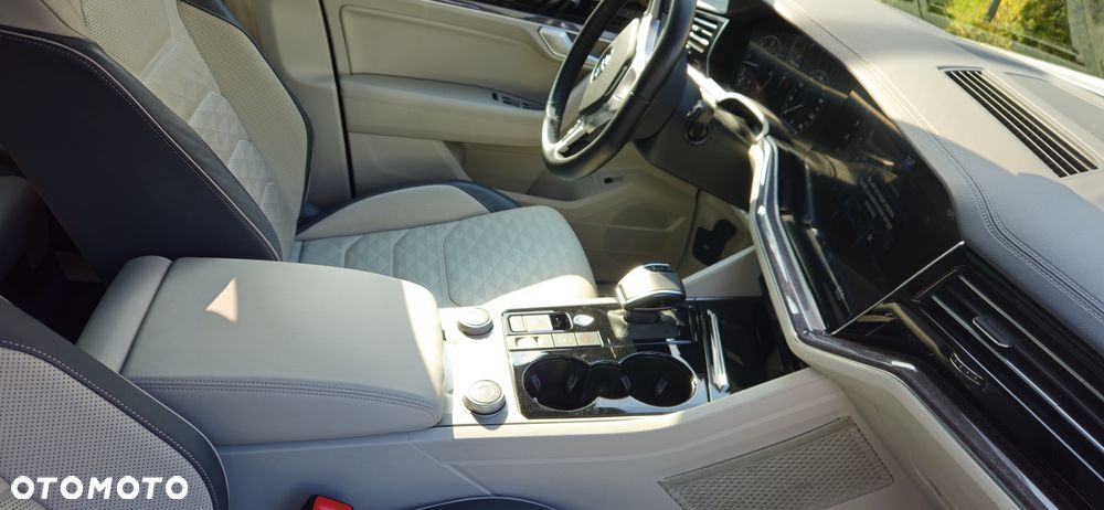 Volkswagen Touareg 4.0 V8 TDI SCR 4Mot R-Line - 5