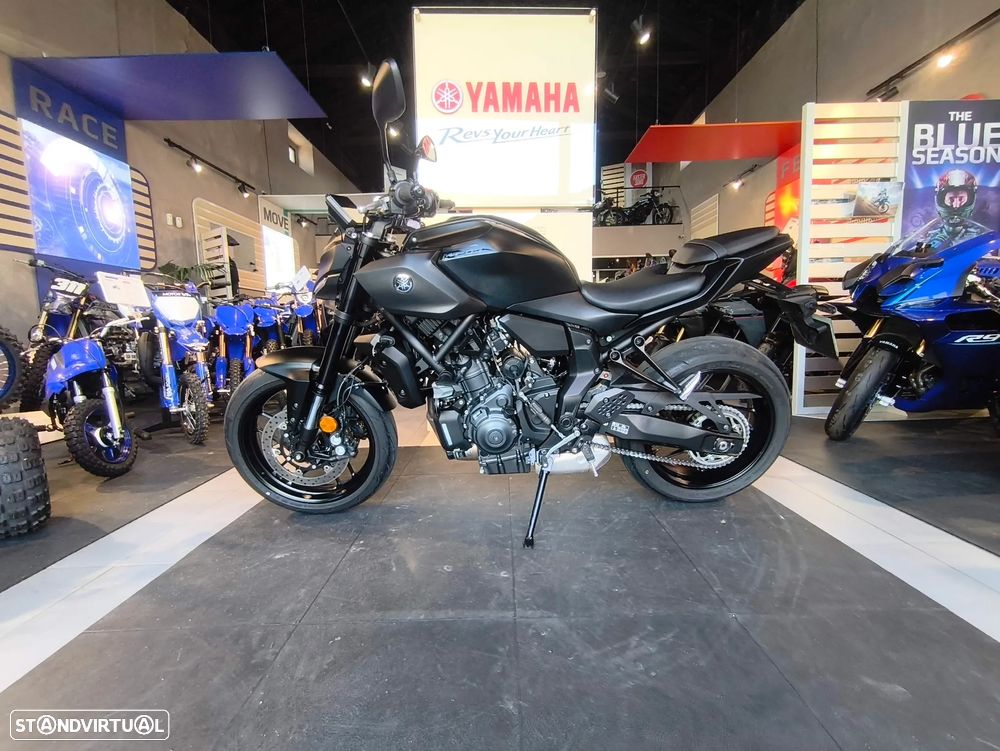 Yamaha MT-07 - 11