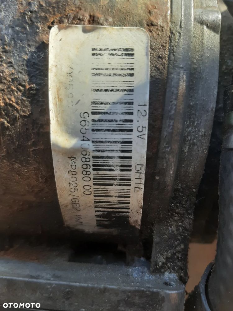 pompa zawieszenia Citroen C5 lift 965406868000 96628510007 - 2