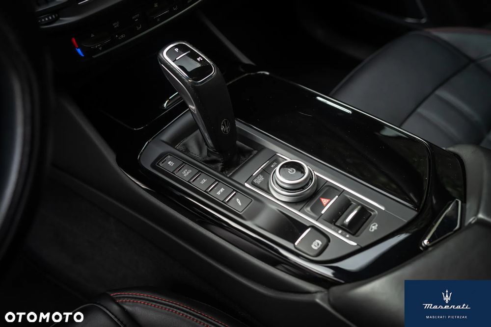 Maserati Levante - 16