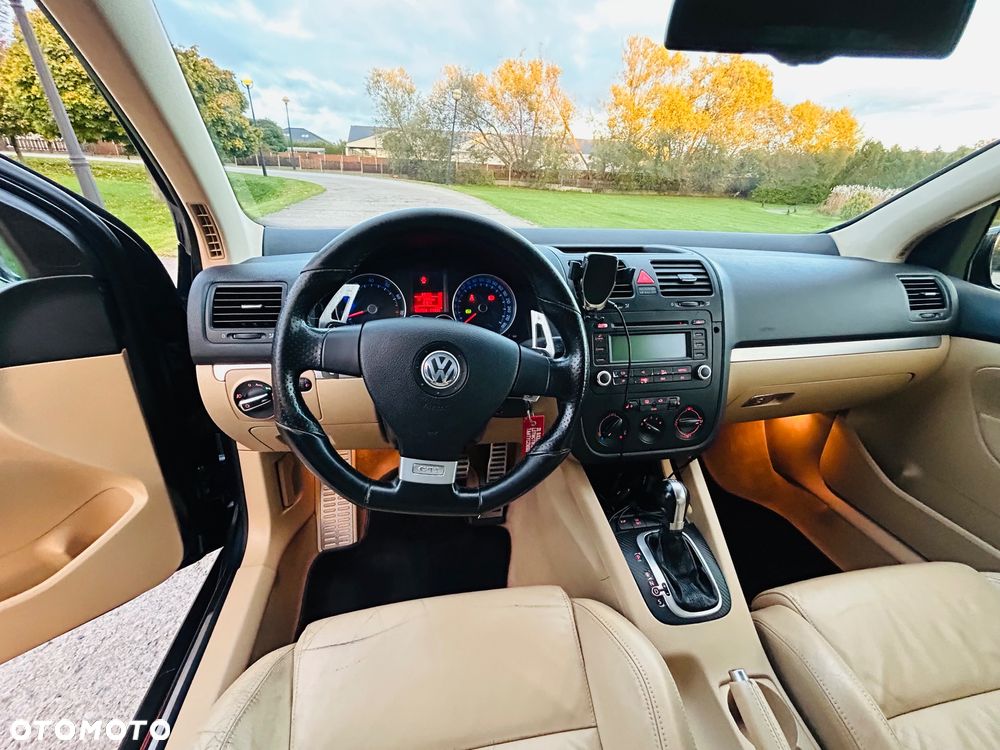Volkswagen Golf 2.0 GTI DSG - 14