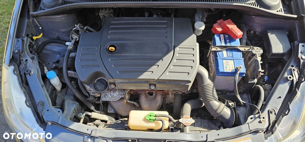 Suzuki SX4 1.6 Comfort - 15