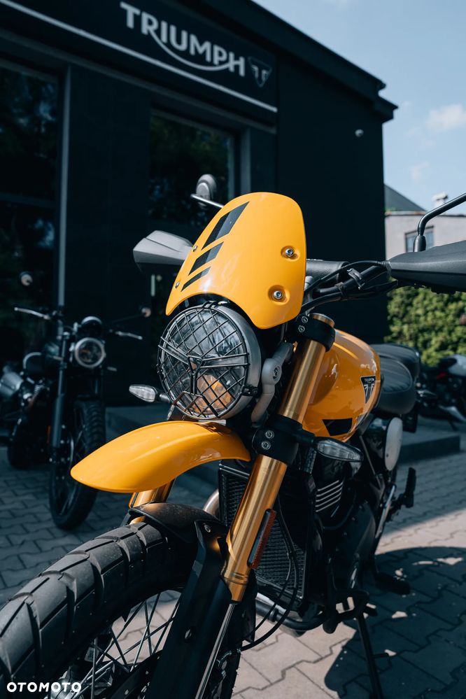 Triumph Scrambler - 12