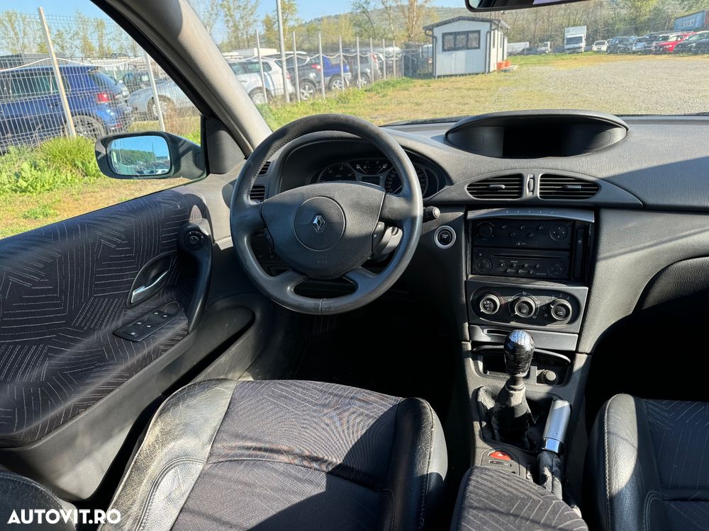 Renault Laguna Estate 1.9 dCi Expression - 10