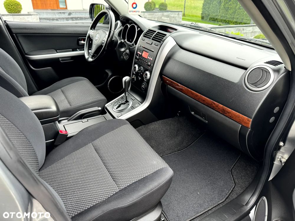 Suzuki Grand Vitara - 11