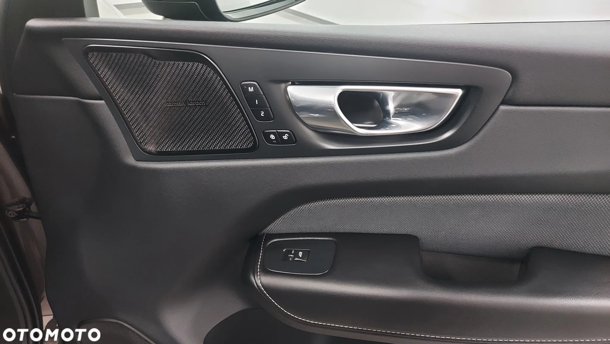 Volvo XC 60 B4 D AWD Geartronic RDesign - 22