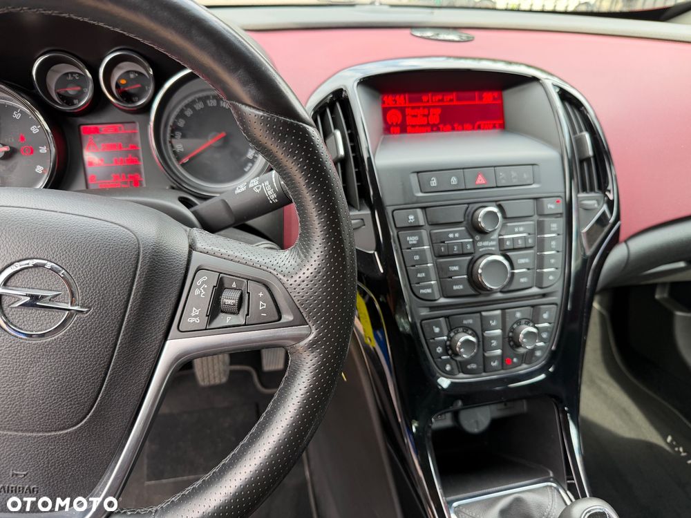 Opel Astra 1.4 Turbo - 17