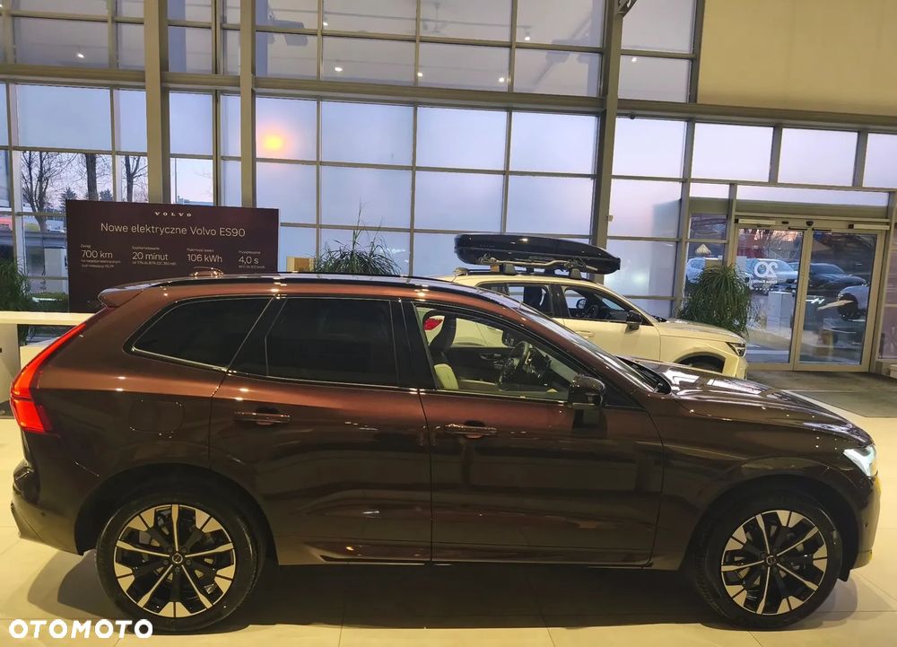 Volvo XC 60 B5 B AWD Ultimate Dark - 6