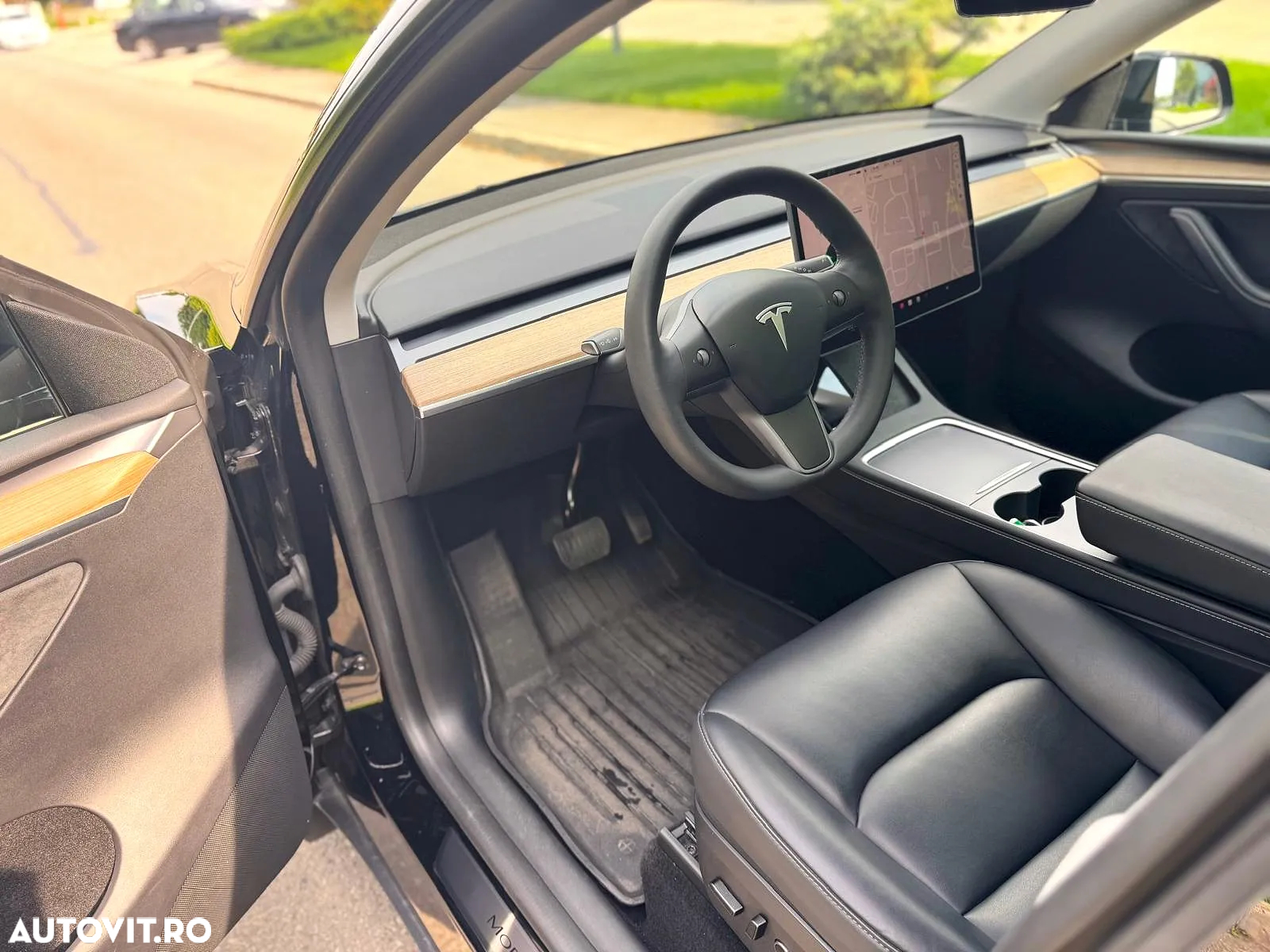 Tesla Model Y RWD - 13