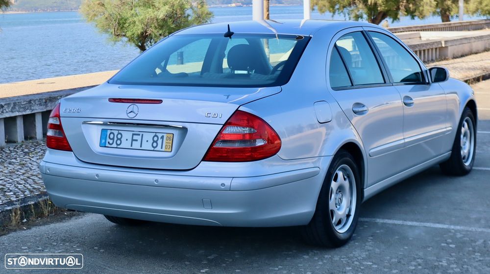 Mercedes-Benz E 200 CDI Auto Classic - 16