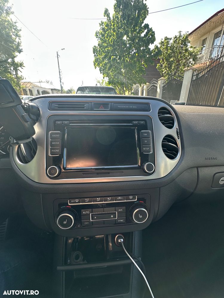 Volkswagen Tiguan - 5