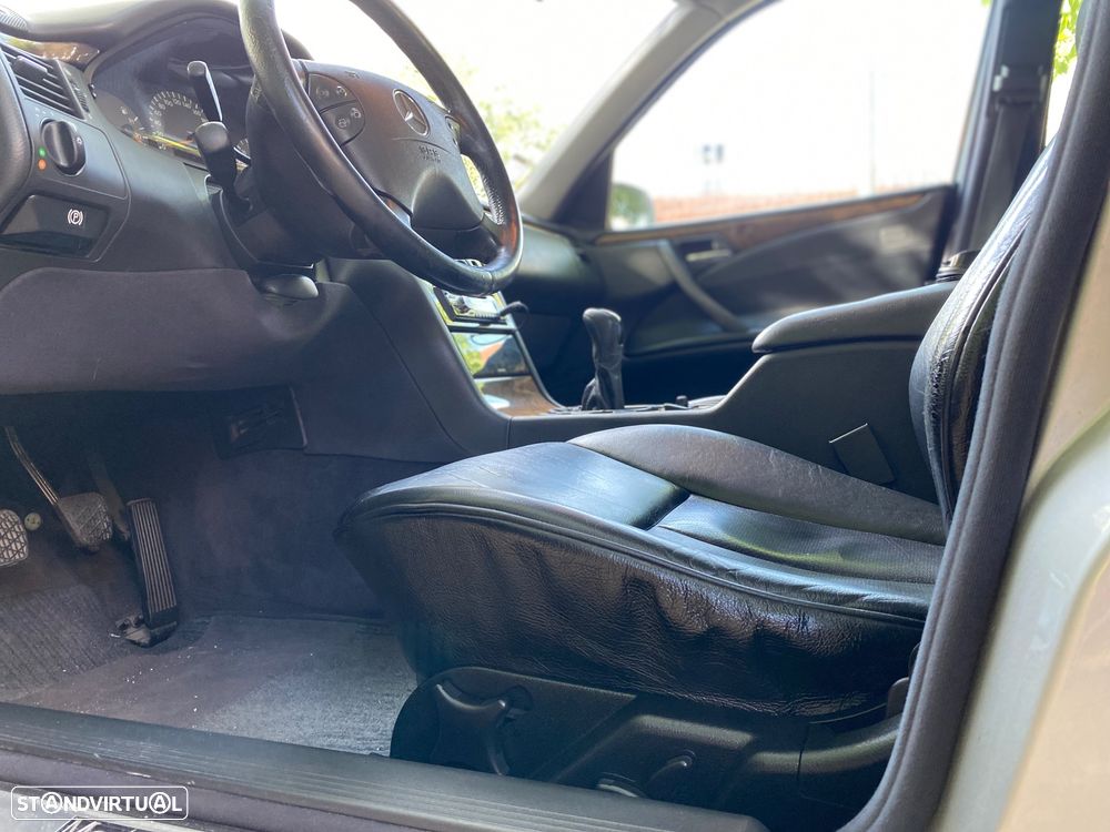 Mercedes-Benz E 240 - 9