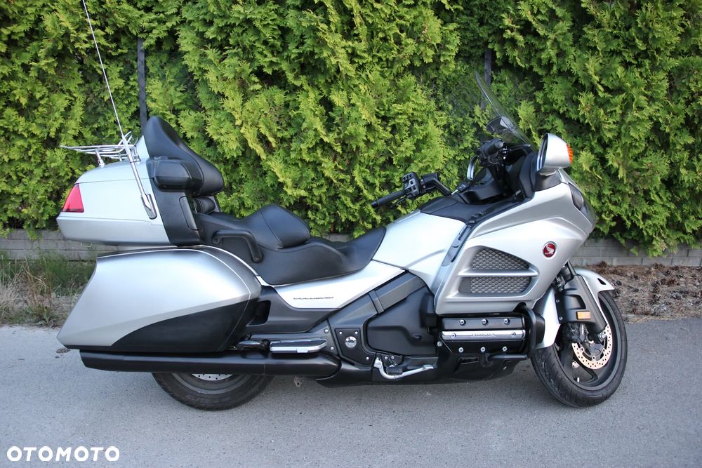 Honda GL - 5