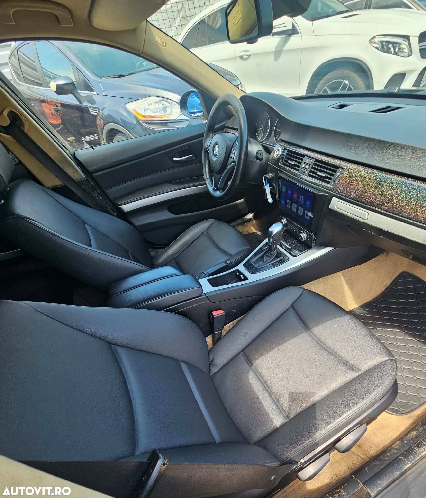 BMW Seria 3 320i Aut. - 9