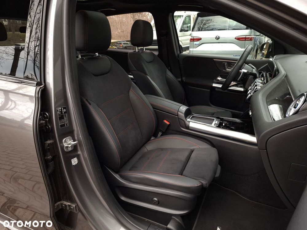 Mercedes-Benz Klasa B 250 e AMG Line 8G-DCT - 17