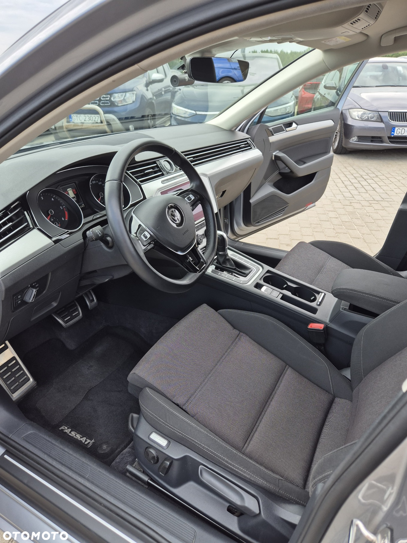 Volkswagen Passat 2.0 TDI BMT Comfortline DSG - 9