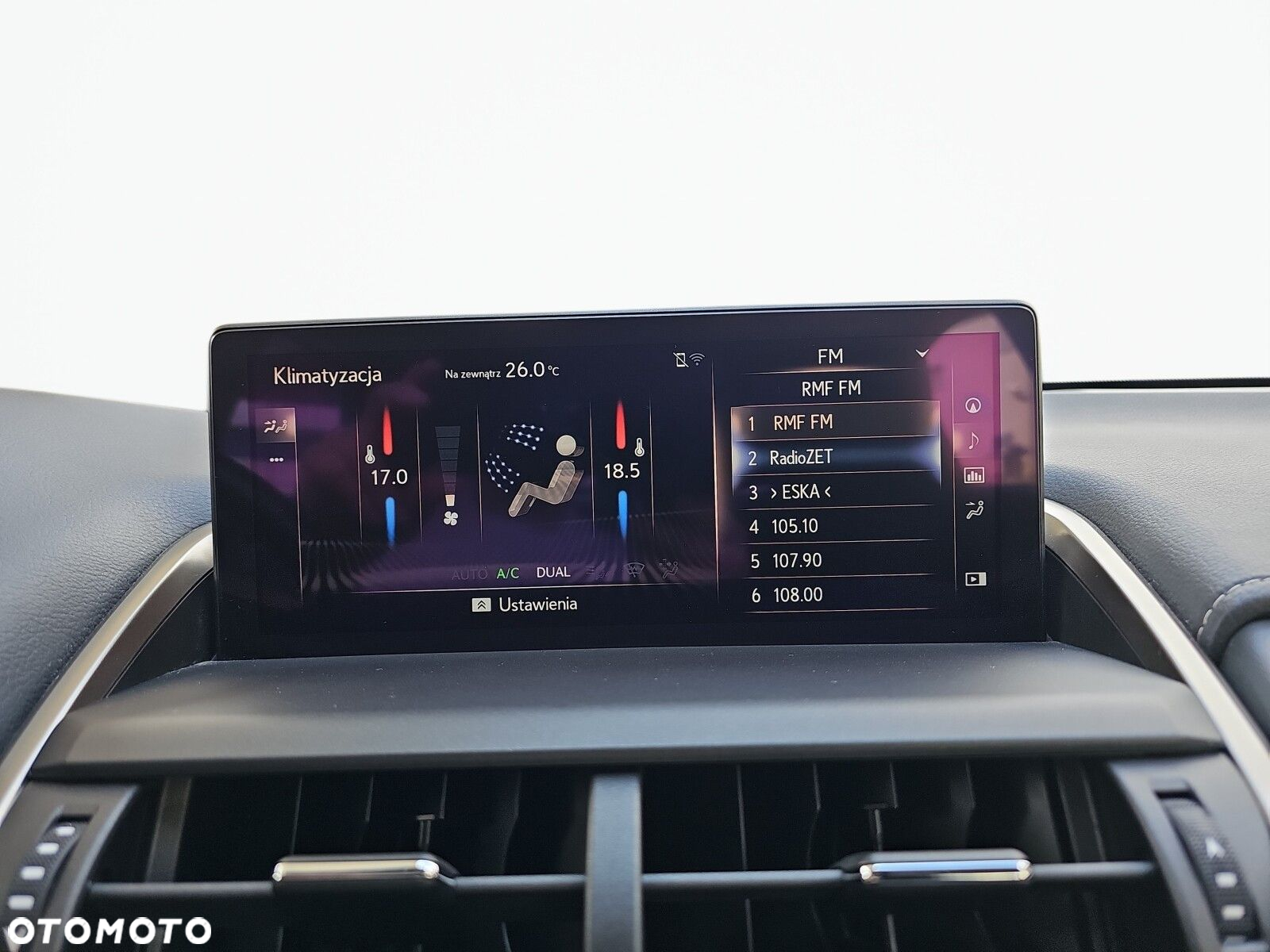 Lexus NX 300h Business Edition AWD - 22