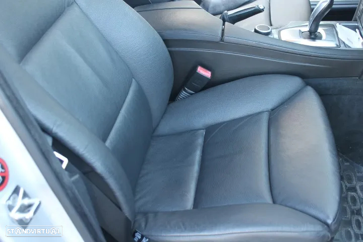 BMW 530 d xDrive Touring Aut. Edition Exclusive - 13