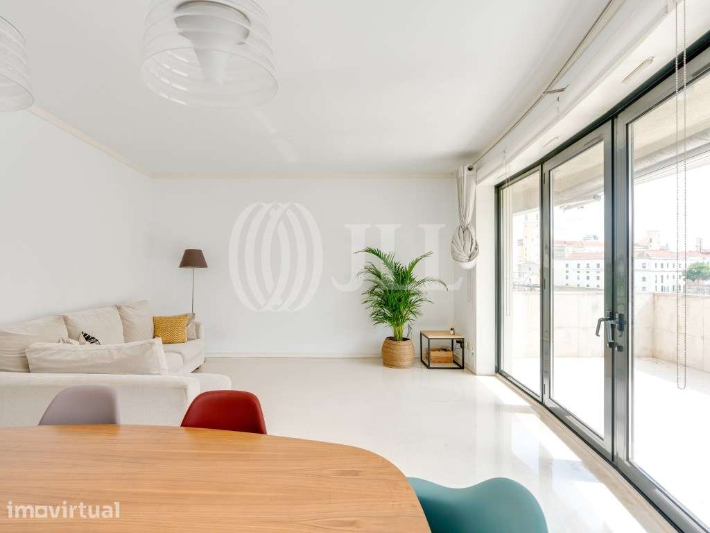 Apartamento T3, com varandas e estacionamento, em Lisboa - Grande imagem: 3/38