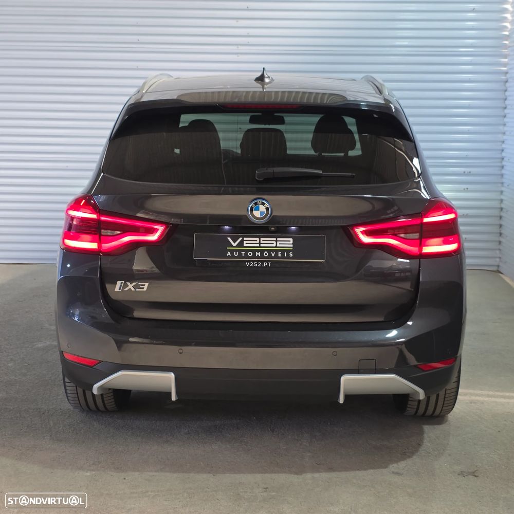 BMW iX3 Impressive - 7