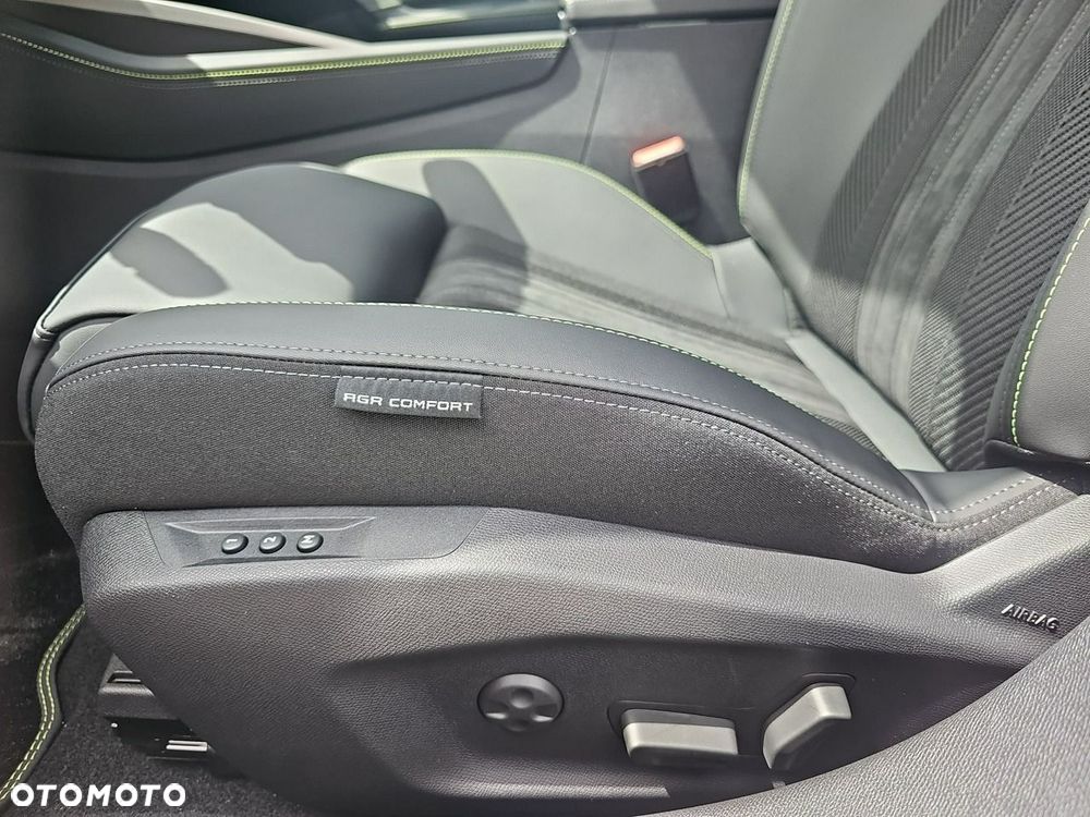 Peugeot 308 - 13