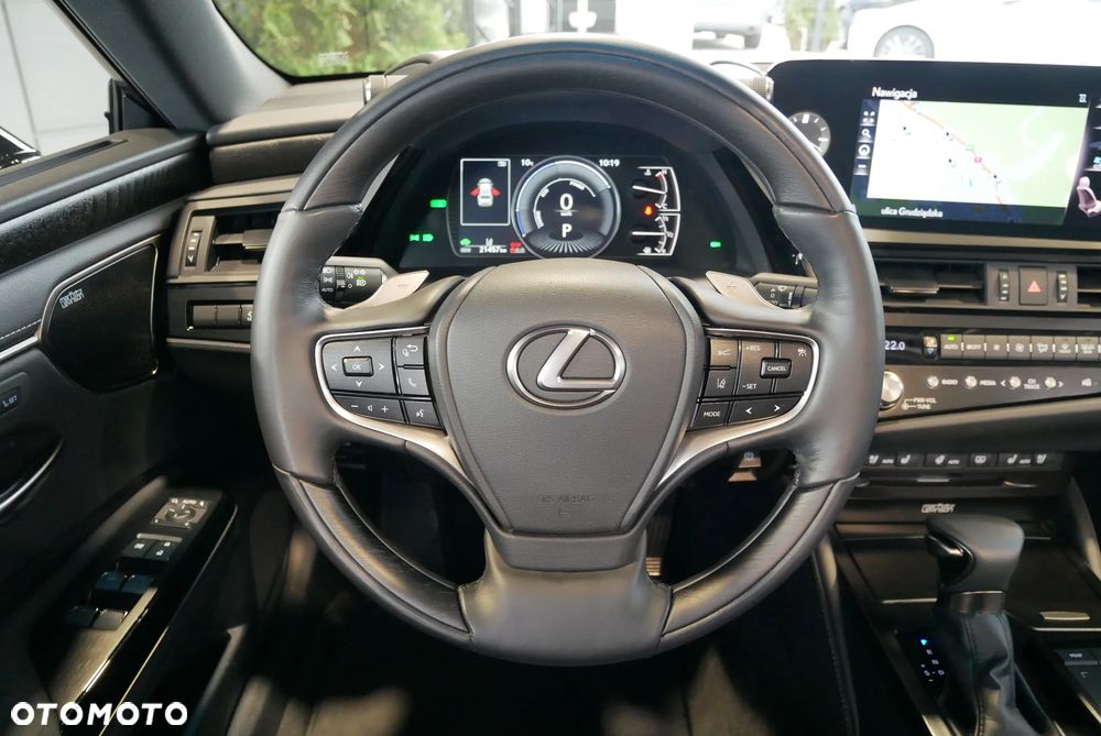Lexus ES 300h Prestige - 21