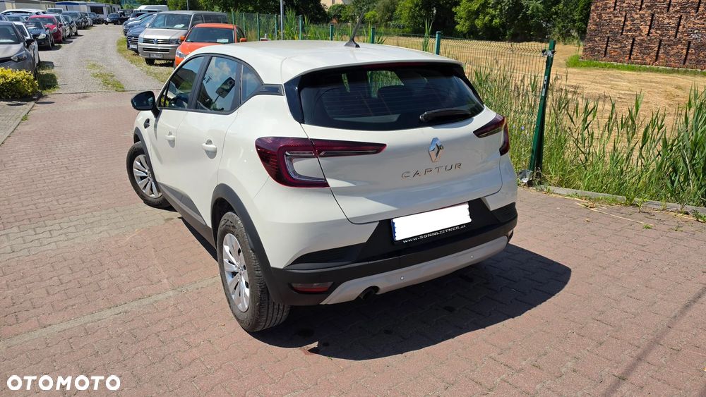 Renault Captur - 24