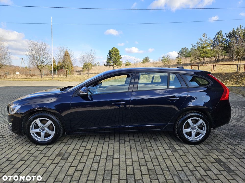 Volvo V60 D4 Momentum - 12